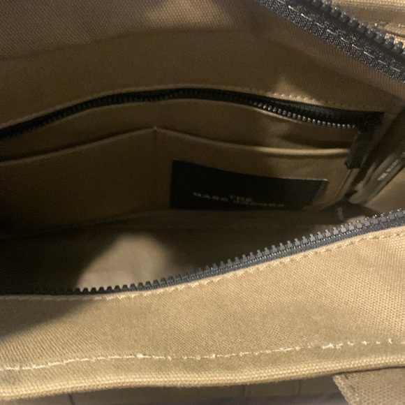 Marc Jacob’s Tote - Picture 4 of 6